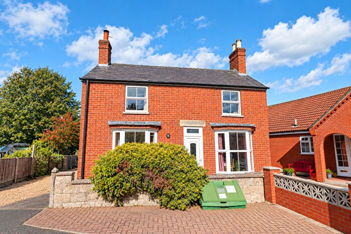 3 Bedroom Detached House For Sale In Queen Street, Bardney, LN3