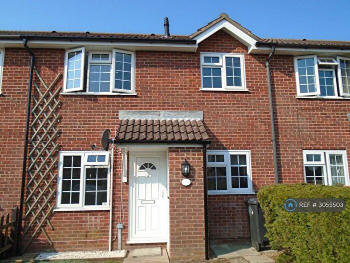 1 Bedroom Terraced House To Rent In Snowdon Close, Eastbourne, BN23