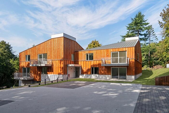 2 Bedroom Flat For Sale In Larchwood Lodge, New Road, Welwyn, Hertfordshire, AL6