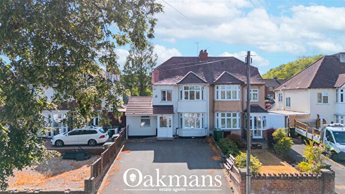 4 Bedroom Semi-Detached House For Sale In Studley Road, Redditch, B98