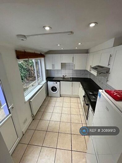 5 Bedroom Terraced House To Rent In Upper Lewes Road, Brighton, BN2