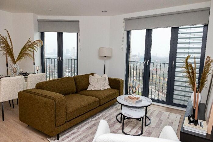 1 Bedroom Flat To Rent In Plaistow Hub, London, E13