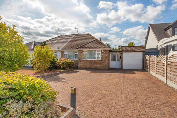 3 Bedroom Semi-Detached Bungalow For Sale In Larks Field, Hartley, Longfield, Kent, DA3