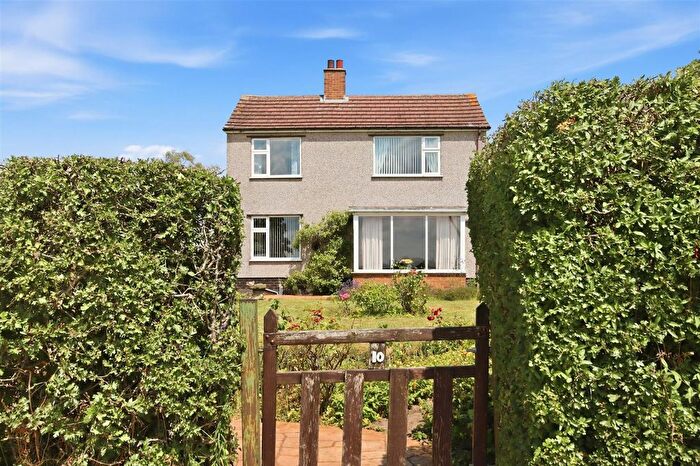 4 Bedroom Detached House For Sale In Grove Road, Brimington, S43
