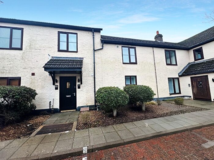 1 Bedroom Flat For Sale In Harrier Court, Woodside Road, Lower Woodside, LU1