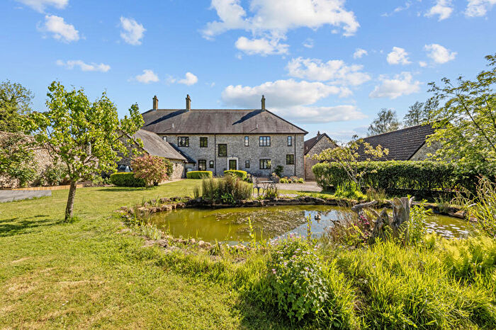 4 Bedroom Semi-Detached House For Sale In Axminster, Devon, EX13