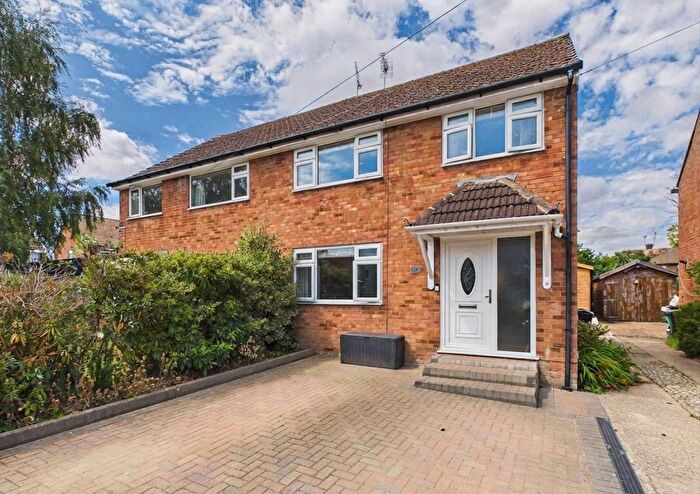 3 Bedroom Semi-Detached House For Sale In Willow Tree Close, Willesborough, Ashford, TN24