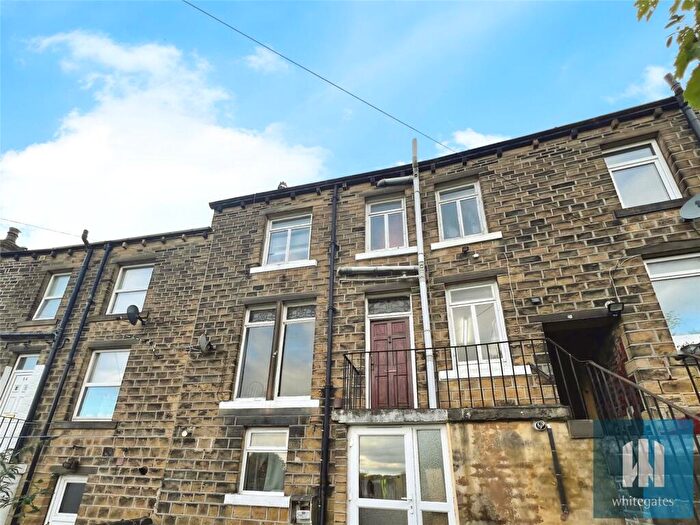 4 Bedroom Terraced House For Sale In Branch Street, Paddock, Huddersfield, HD1
