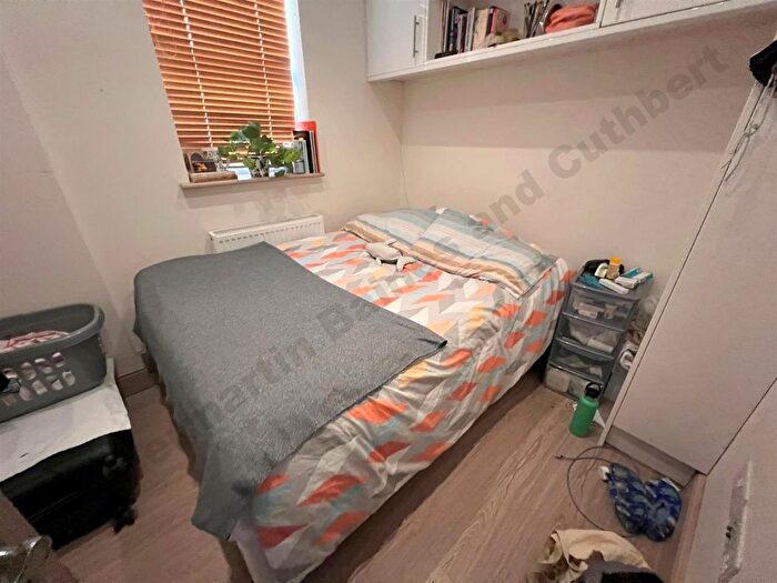 3 Bedroom Flat For Sale In Heriot Road, London, NW4