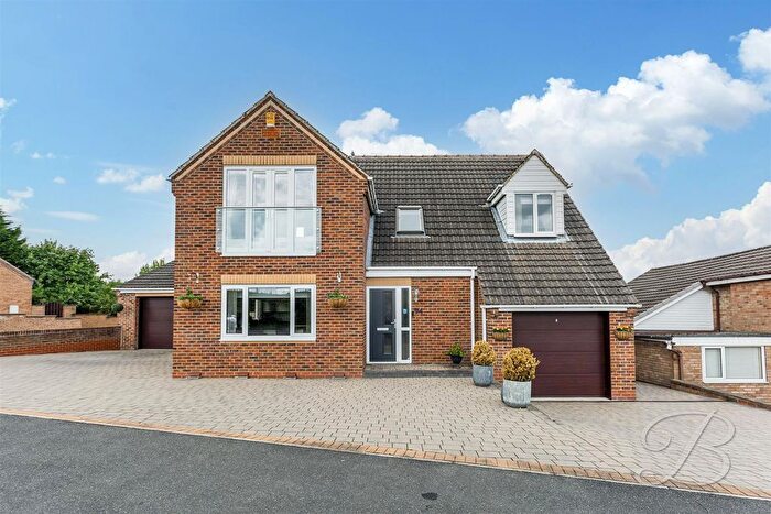 4 Bedroom Detached House For Sale In Bamford Road, Inkersall, Chesterfield, S43