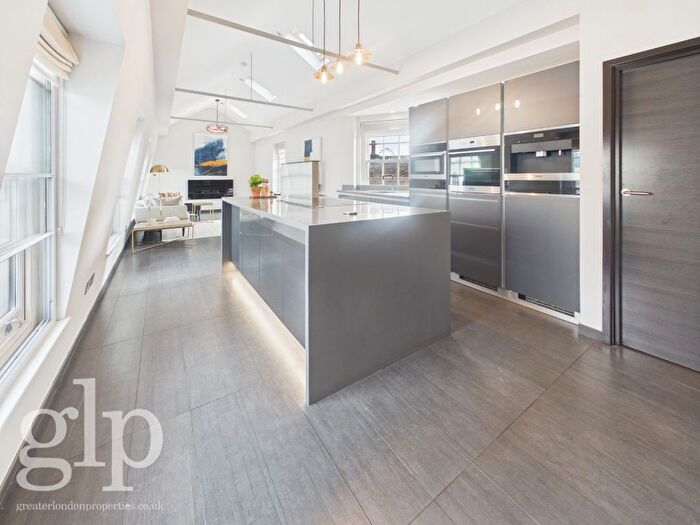 2 Bedroom Flat To Rent In Garrick Street, Covent Garden, WC2E