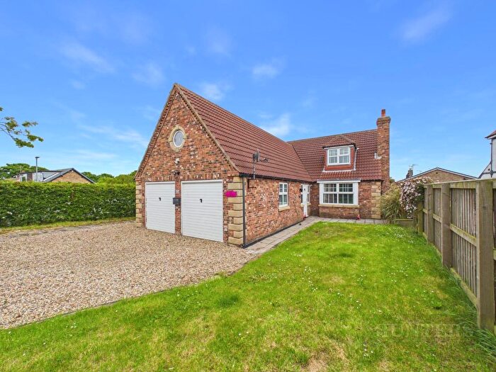 6 Bedroom Detached Bungalow To Rent In Southsea Road, Flamborough, Bridlington, YO15
