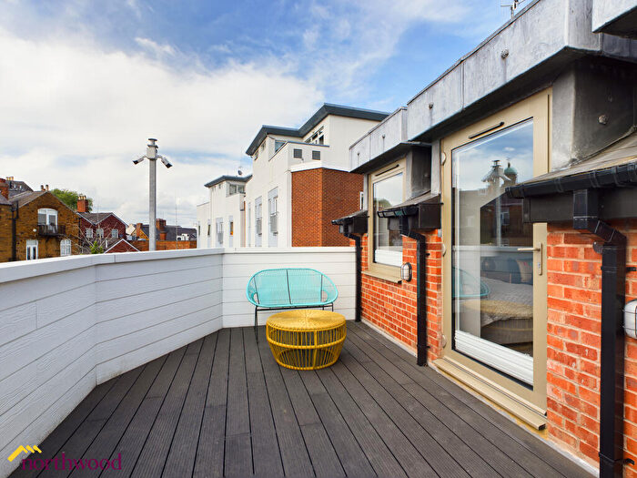 Studio To Rent In Calthorpe Street, Banbury, OX16