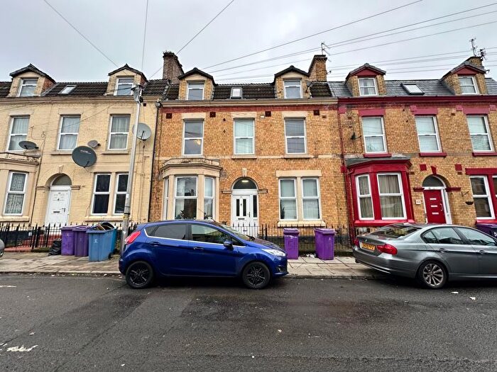 2 Bedroom Flat To Rent In Fern Grove, Liverpool, L8