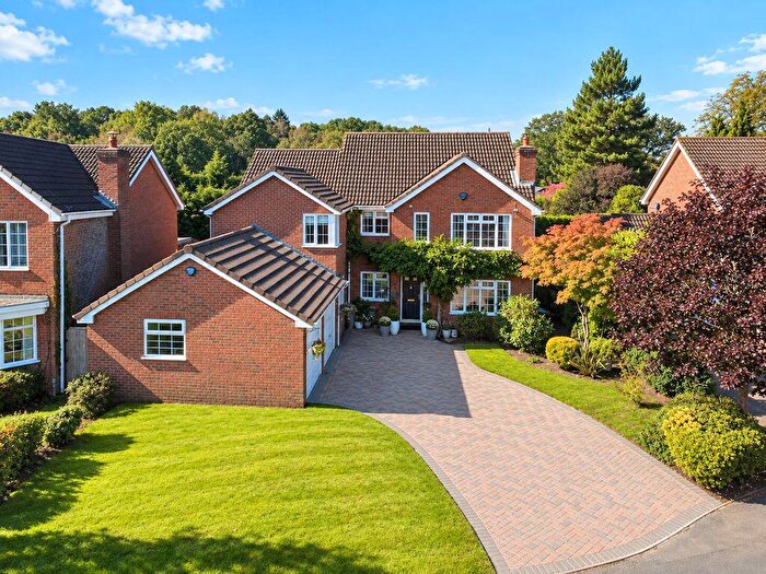 5 Bedroom Detached House For Sale In Harvington Way, Sutton Coldfield, B76