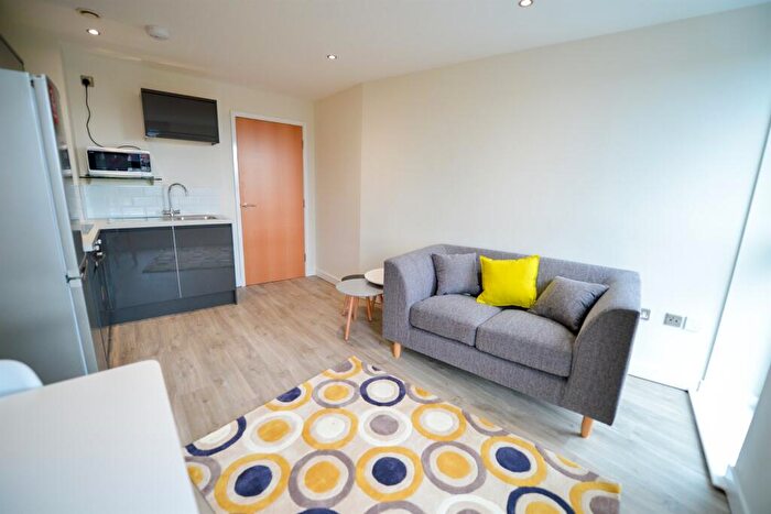 1 Bedroom Apartment To Rent In West One Cube, City Centre, S1