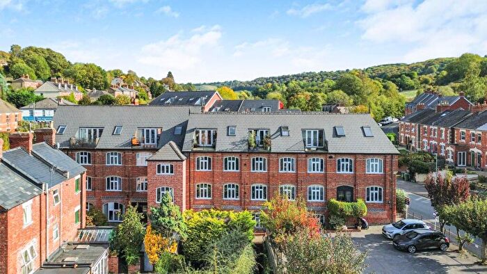 3 Bedroom Apartment For Sale In Lansdown, Stroud, GL5