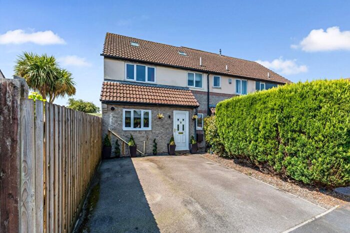 4 Bedroom Semi-Detached House For Sale In Kiln Drive, Evercreech, BA4