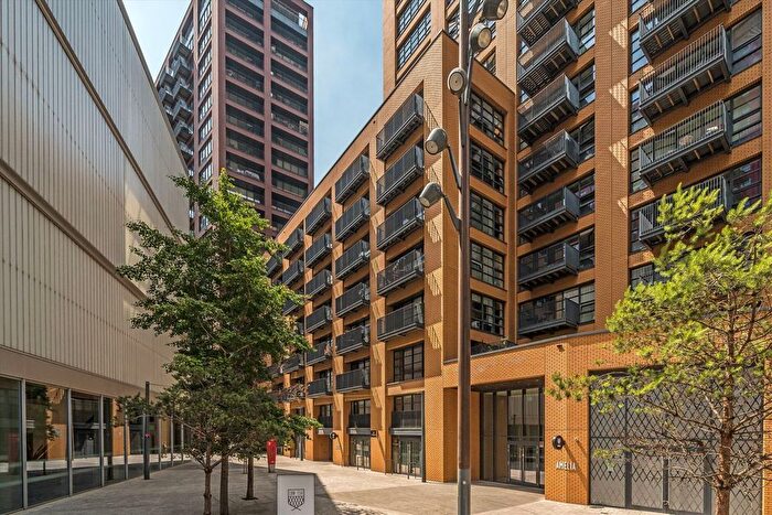 1 Bedroom Flat To Rent In Lyell Street, Canary Wharf, E14