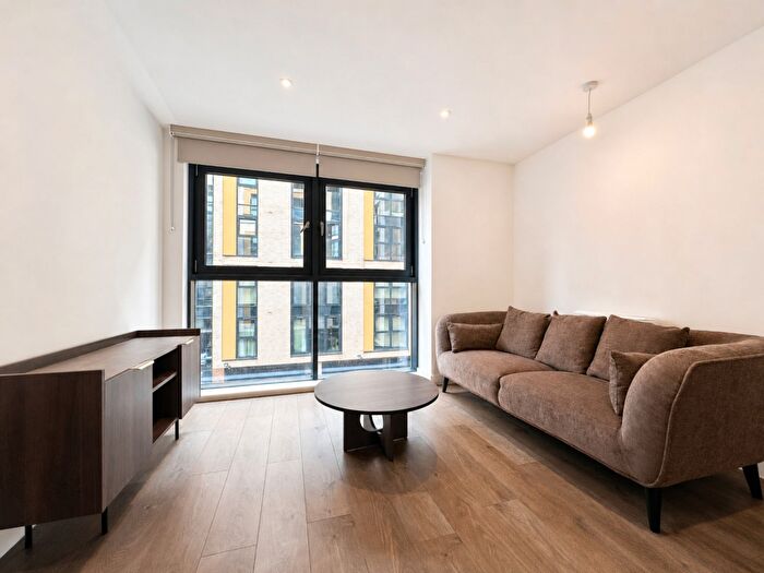 1 Bedroom Apartment To Rent In The Radiant, Kirkstall Road, Leeds, LS3