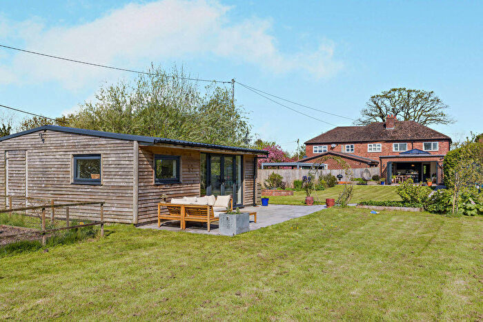 3 Bedroom Semi-Detached House For Sale In Leadgate Lane, Huxley, CH3