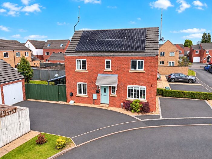 3 Bedroom End Of Terrace House For Sale In Wilton Close, Bridgtown, Cannock, WS11