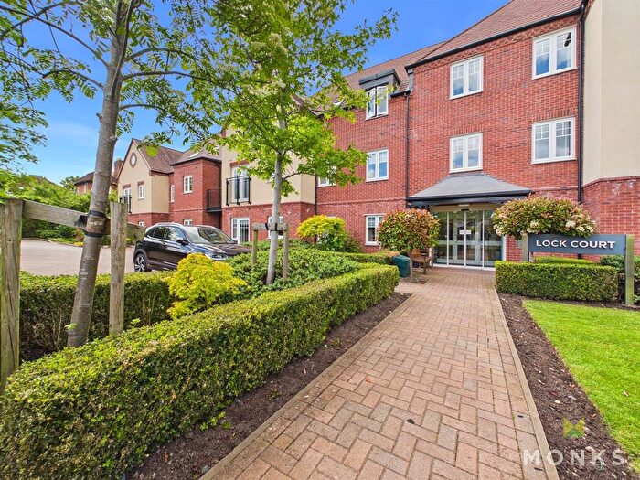 2 Bedroom Flat For Sale In Lock Court, Copthorne Road, Shrewsbury, SY3