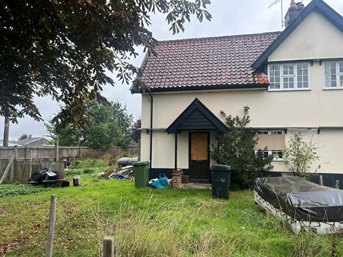 3 Bedroom Semi-Detached House For Sale In The Crescent, Lopham Road, East Harling, Norwich, Norfolk, NR16