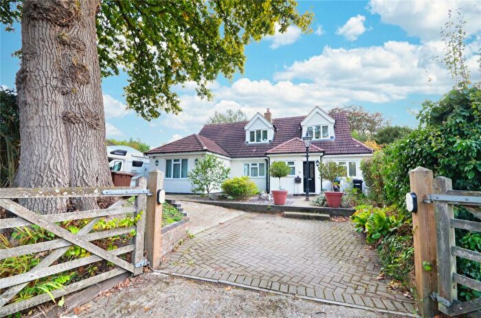 4 Bedroom Detached House For Sale In Racecourse Road, Dormansland, Lingfield, RH7