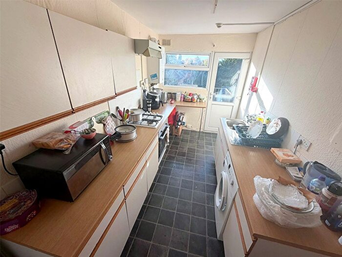 2 Bedroom Flat To Rent In Trafalgar Road, Moseley, Birmingham, B13