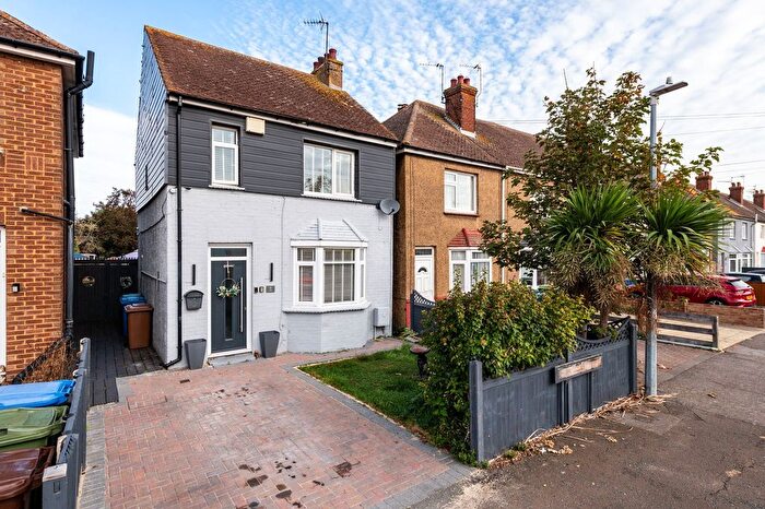 2 Bedroom Detached House For Sale In Cecil Avenue, Sheerness, ME12