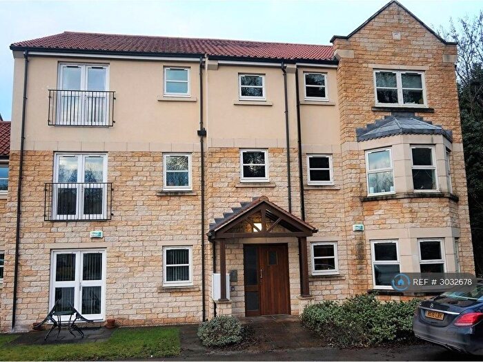 2 Bedroom Flat To Rent In Abbeystone Way, Monk Fryston, Leeds, LS25