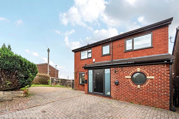 4 Bedroom Detached House For Sale In Hannerton Road, Shaw, Oldham, OL2