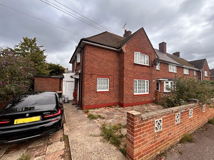 3 Bedroom End Of Terrace House To Rent In Harter Road, Bedford, MK42