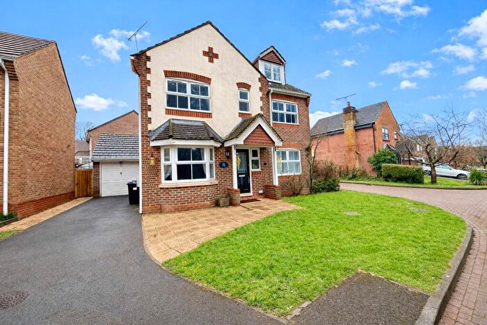 5 Bedroom Detached House To Rent In Blencowe Drive, Chandlers Ford, Southampton, SO53