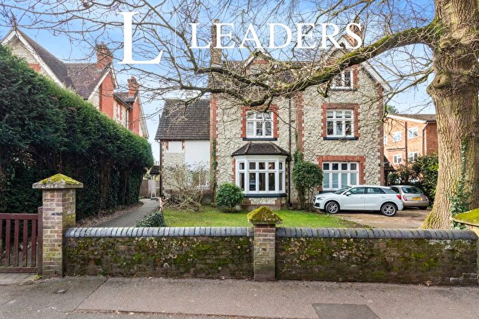 1 Bedroom Flat To Rent In Somers Road, RH2