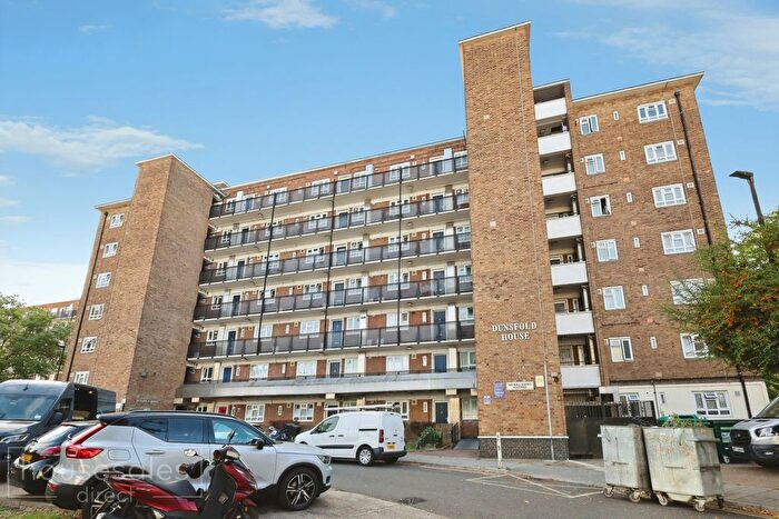 2 Bedroom Flat For Sale In Dunsfold House, London, SW2