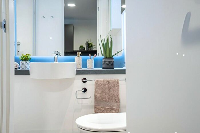 Apartment To Rent In Loxley Studios, Rockingham Street, Sheffield, S1