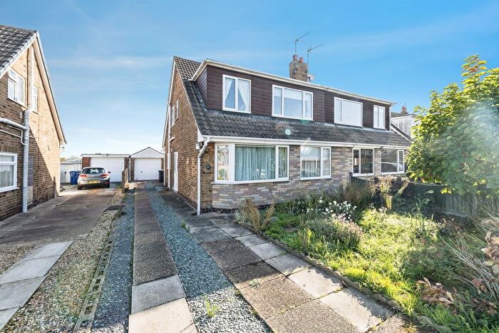 3 Bedroom Semi-Detached Bungalow For Sale In Broadacres, Carlton, Goole, DN14
