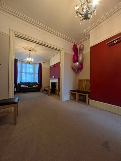 5 Bedroom Terraced House For Sale In Manor Road, Leyton, E10
