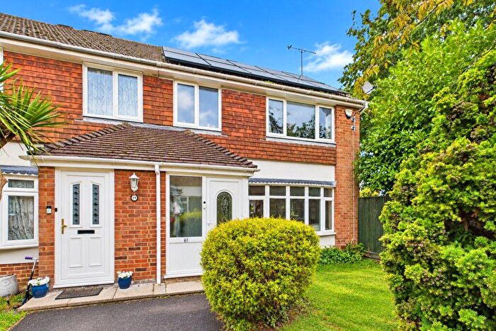 3 Bedroom Terraced House For Sale In Curlew Drive, Tilehurst, Reading, Berkshire, RG31