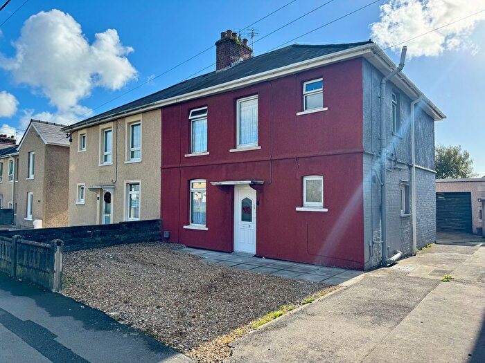 3 Bedroom Semi-Detached House For Sale In Marlas Road, Bridgend, CF33