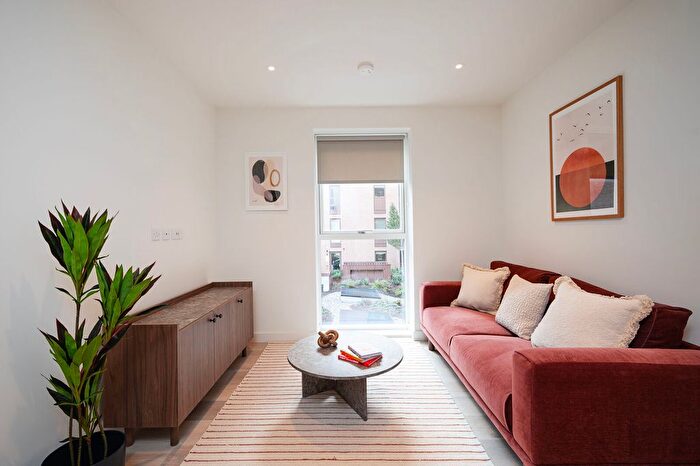 1 Bedroom Flat To Rent In Foundry Yard, Wood Green, London, N8