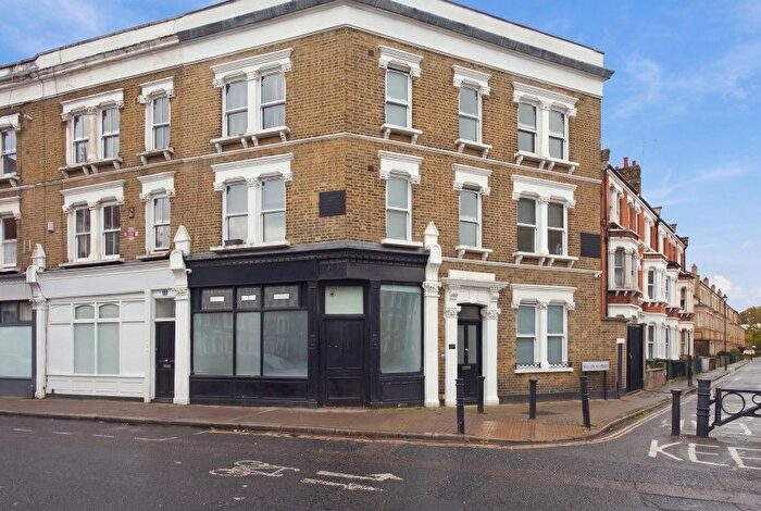 2 Bedroom Flat To Rent In Brook Drive, SE11