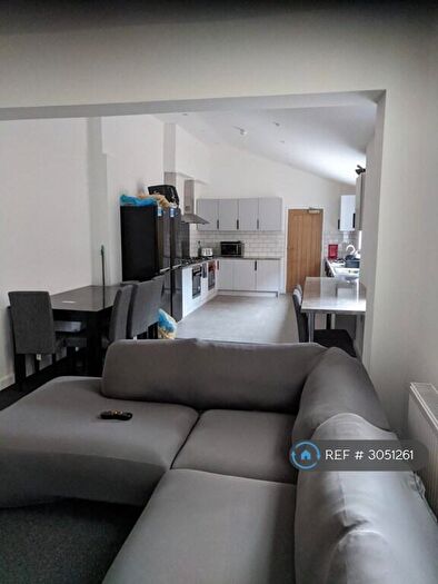 8 Bedroom Terraced House To Rent In Daneshill Road, Leicester, LE3