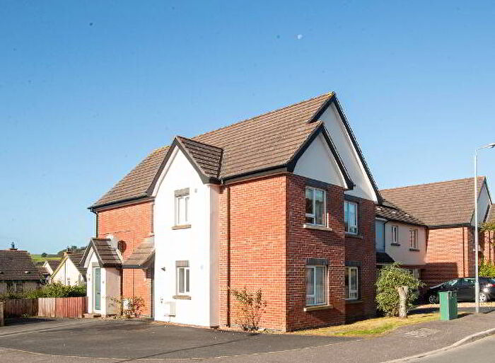 2 Bedroom Ground Floor Apartments For Sale In Castleglen, Dundrum, BT33