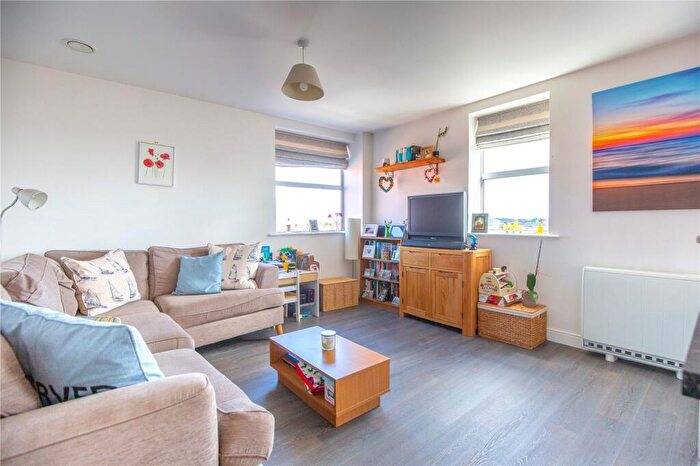 2 Bedroom Apartment For Sale In Bartholomews Square, Horfield, Bristol, Somerset, BS7