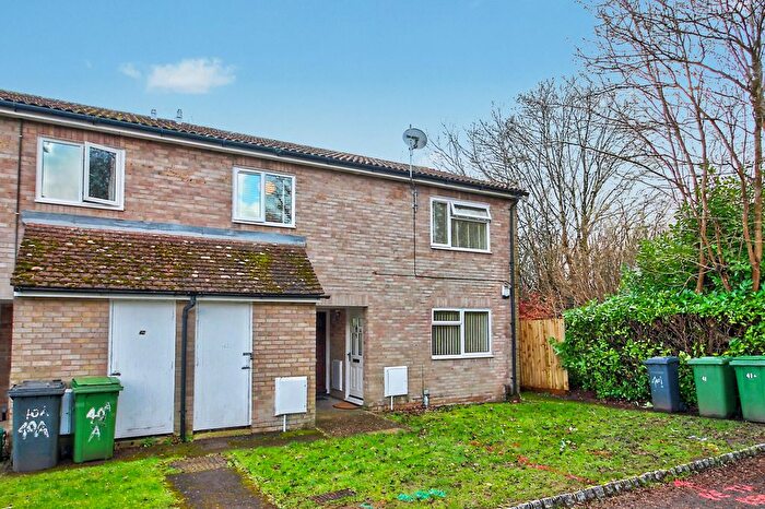 2 Bedroom Flat For Sale In Barry Way, Basingstoke, RG22