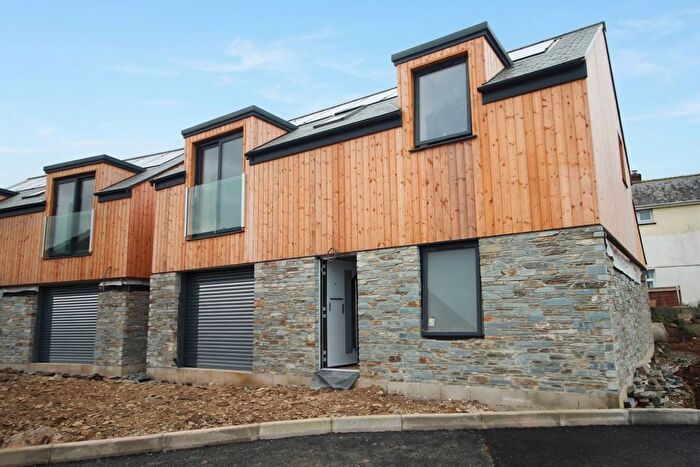 3 Bedroom Detached House For Sale In Tors View, Wadebridge, PL27