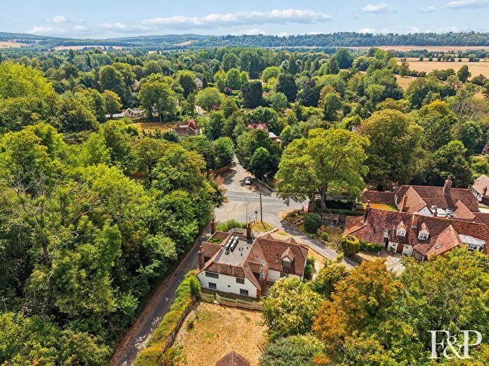 6 Bedroom Country House For Sale In Henley Road, Medmenham, Marlow, SL7